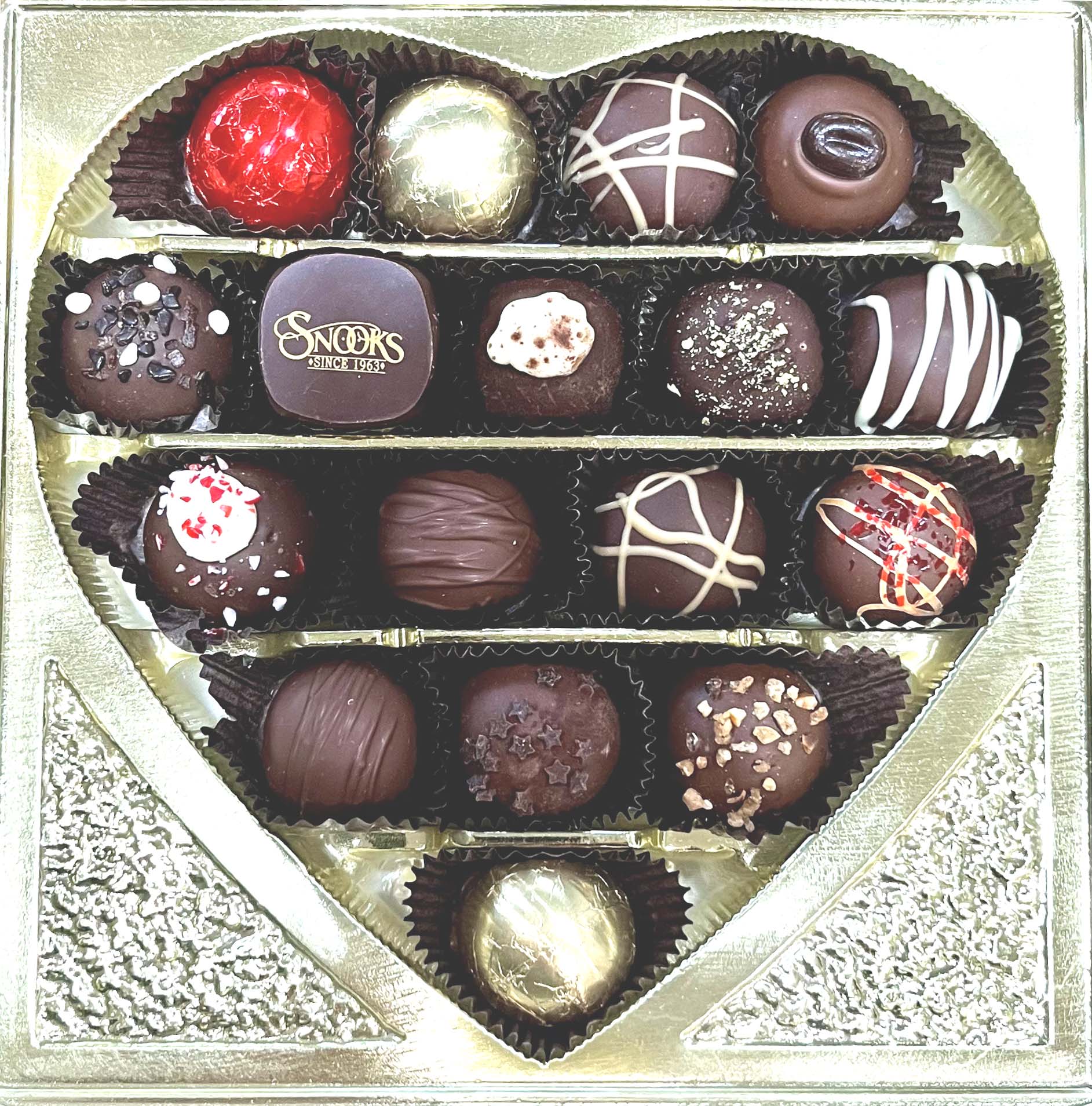 18 PIECE HEART TRAY OF TRUFFLES